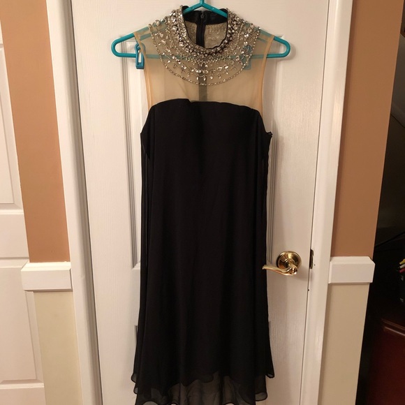 Social Occasions by Mon Cheri - Picture 3 of 5